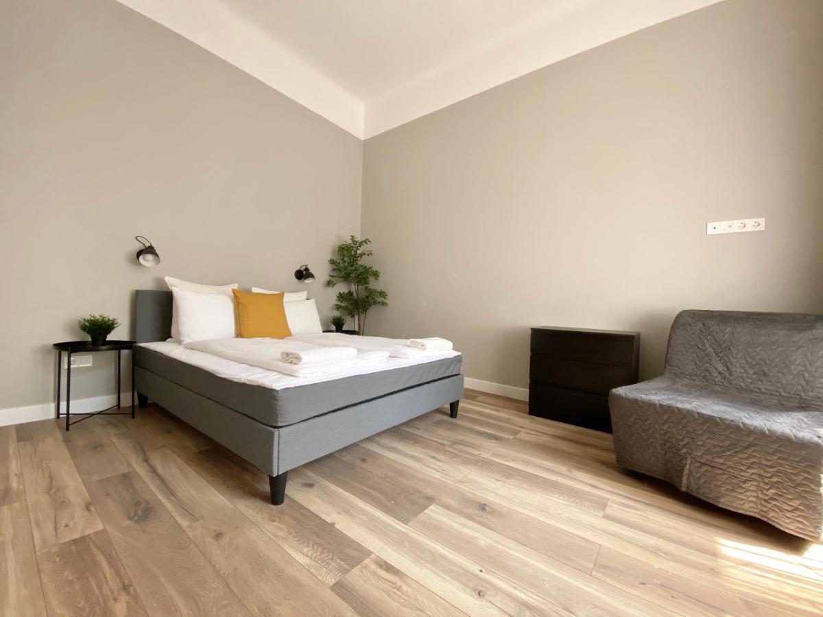 Standard Apartment By Hi5 - 2 Bedroom Suite In The Center Budapest Extérieur photo